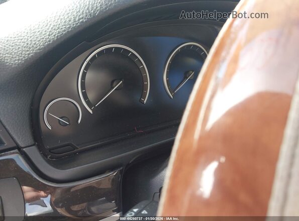 WBA5A5C59GD528918 2016 BMW 5 SERIES Белый Вид задних сидений
