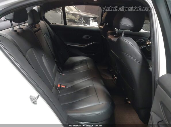 WBA5R7C55KAJ79562 2019 BMW OTHER White Vista de la etiqueta del VIN