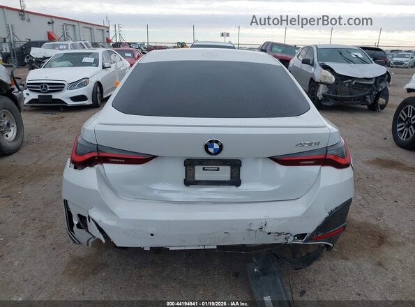 WBA63AV08NFM01152 2022 BMW OTHER White Widok z przodu
