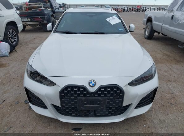 WBA63AV08NFM01152 2022 BMW OTHER White Widok zestawu wskaźników