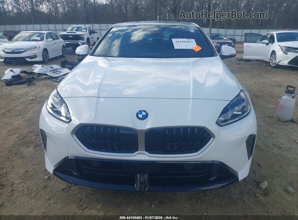 WBA83GG08T7T31734 2026 BMW OTHER White Vista interior trasera