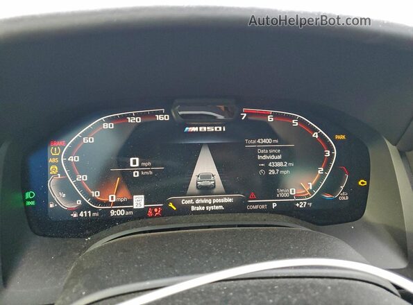 WBABC4C00PCL83317 2023 BMW M8 Green Widok zestawu wskaźników