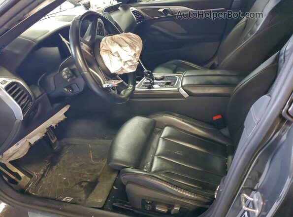 WBAGV8C06NCH89965 2022 BMW M8 Черный Вид салона спереди