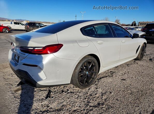 WBAGV8C08NCH76604 2022 BMW M8 Белый Задняя правая четверть