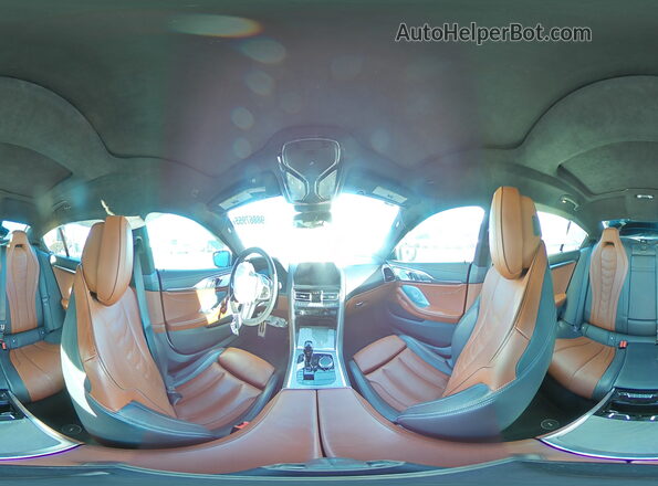 WBAGV8C08NCH76604 2022 BMW M8 Белый Панорамный вид салона 360°