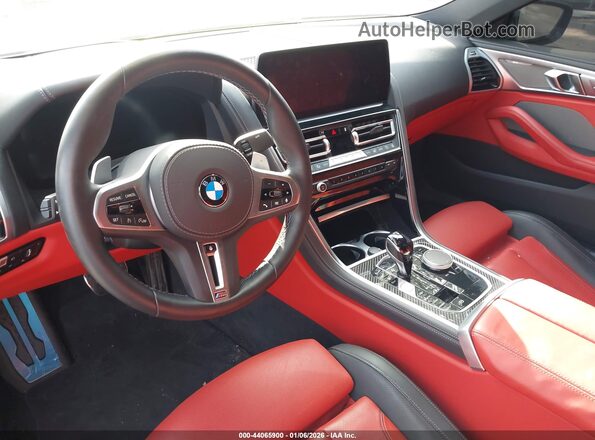 WBAGV8C09SCU48097 2025 BMW M8 Black 