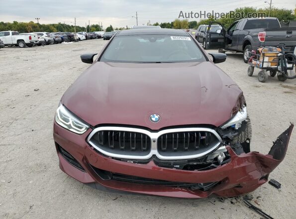 WBAGV8C0XSCT85219 2025 BMW M8 Бордовый Вид спереди