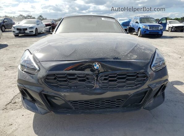 WBAHF3C04SWY47051 2025 BMW Z4 Black Widok z przodu