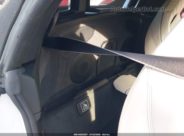 WBAHF3C07MWX18241 2021 BMW Z4 White Widok naklejki z numerem VIN