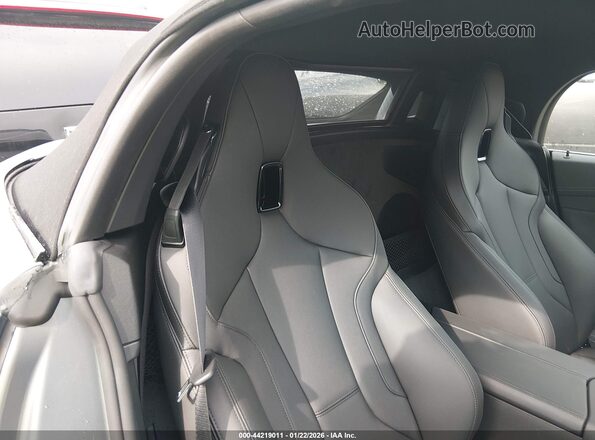 WBAHF3C07TWY51564 2026 BMW Z4 Серый Вид наклейки с VIN-кодом
