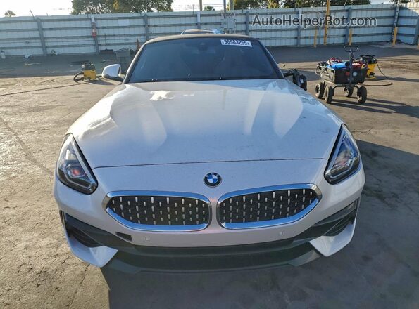 WBAHF3C55KWW41703 2019 BMW Z4 Белый Вид спереди