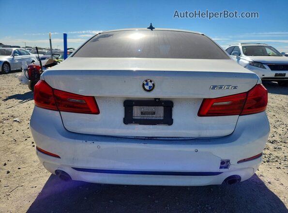 WBAJA9C50JB033256 2018 BMW 5 SERIES White Vista trasera
