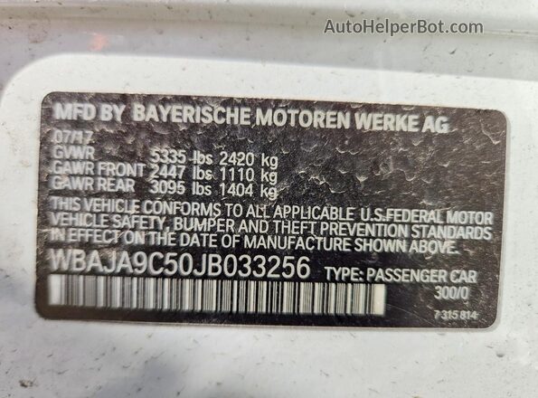 WBAJA9C50JB033256 2018 BMW 5 SERIES White Vista del compartimento del motor