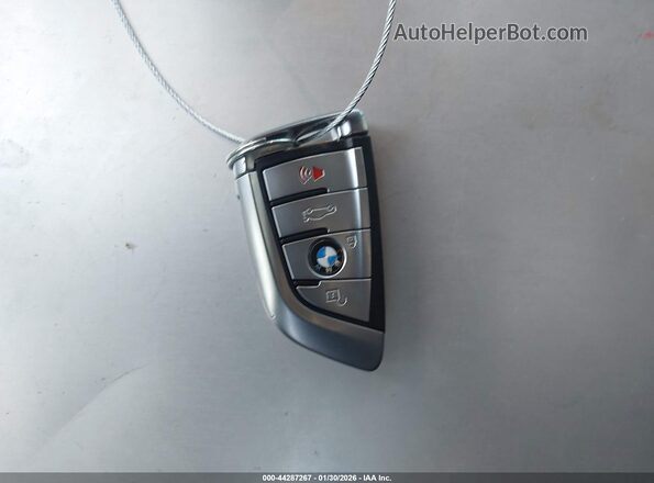 WBAJA9C59KB389044 2019 BMW 5 SERIES Black Widok deski rozdzielczej