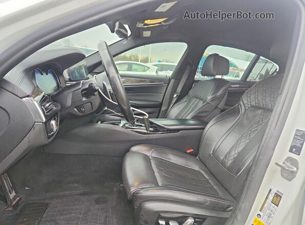 WBAJB9C52JB036527 2018 BMW M5 White Вид салону спереду