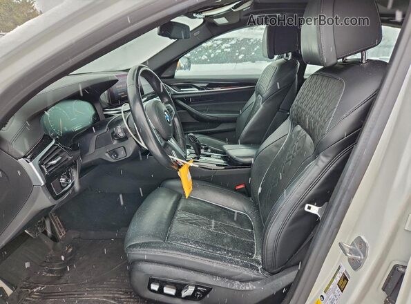 WBAJB9C56KB288461 2019 BMW M5 White Front interior view