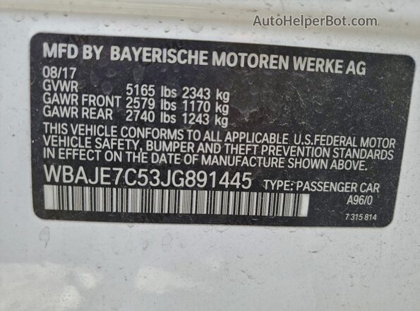 WBAJE7C53JG891445 2018 BMW OTHER Белый Вид подкапотного пространства