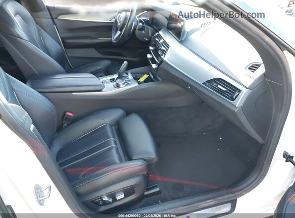 WBAJV6C55KBK08072 2019 BMW OTHER White Սալոնի դիմացի տեսք