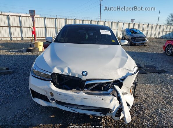WBAJV6C55KBK08072 2019 BMW OTHER White Սարքավորումների վահանակի տեսք