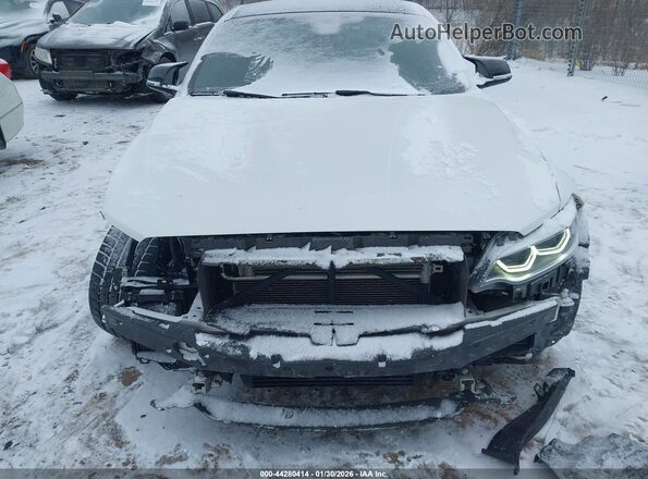 WBS1J5C52JVD37677 2018 BMW M2 Белый Вид спереди