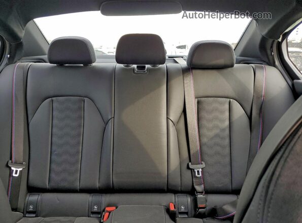 WBS23HJ0XSFU61003 2025 BMW M3 Красный Вид задних сидений