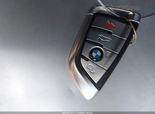 WBS33BA06RCR85343 2024 BMW M4 Фиолетовый Вид панели приборов