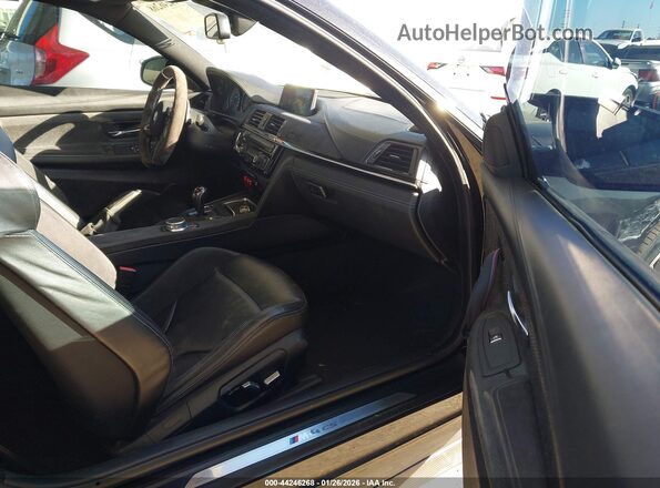 WBS3S7C51KAC09649 2019 BMW M4 Black Widok wnętrza z przodu
