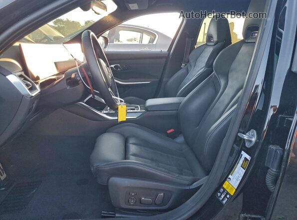 WBS43AY00RFR53474 2024 BMW M3 Черный Вид салона спереди