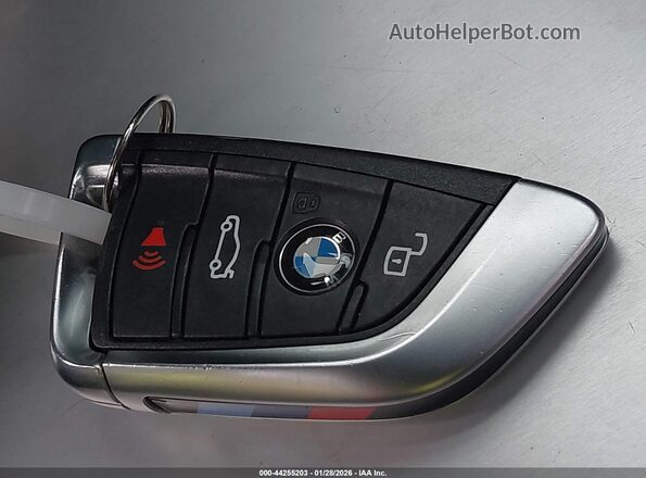WBS43AY01RFT55538 2024 BMW M3 Синий Вид панели приборов