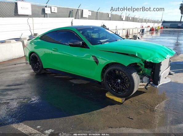 WBS43AZ03RCP96796 2024 BMW M4 Зеленый Передняя правая четверть