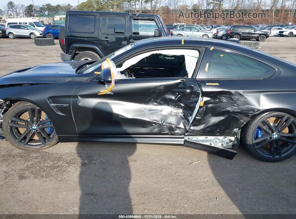 WBS4Y9C52JAA85565 2018 BMW M4 Серый Вид задней части салона