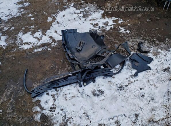 WBS63AZ00PCL35819 2023 BMW M4 Серебряный Вид подкапотного пространства