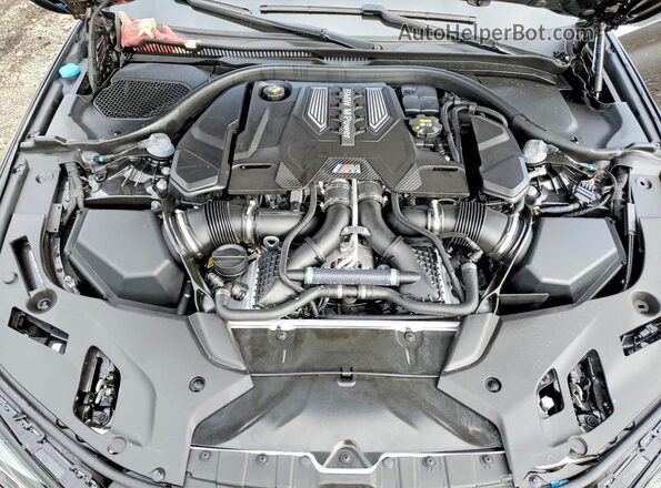 WBS83CH00PCL23031 2023 BMW M5 Черный Вид задней части салона