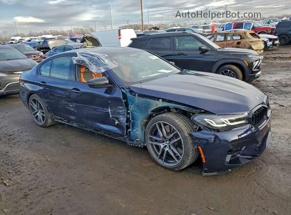 WBS83CH04PCN22583 2023 BMW M5 Синий Передняя правая четверть