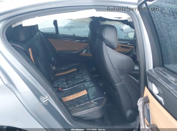 WBS83CH09PCM71985 2023 BMW M5 Gray Front view
