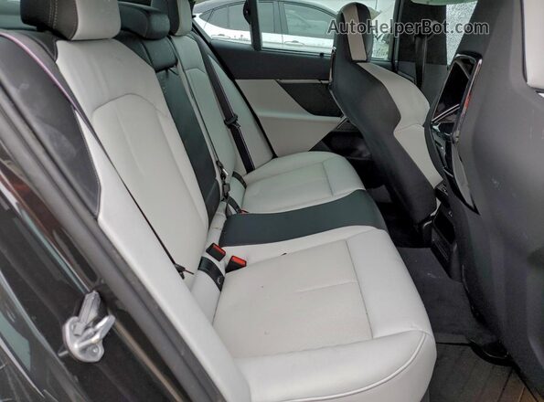 WBS83FK01TCV37112 2026 BMW M5 Угольный Вид задних сидений
