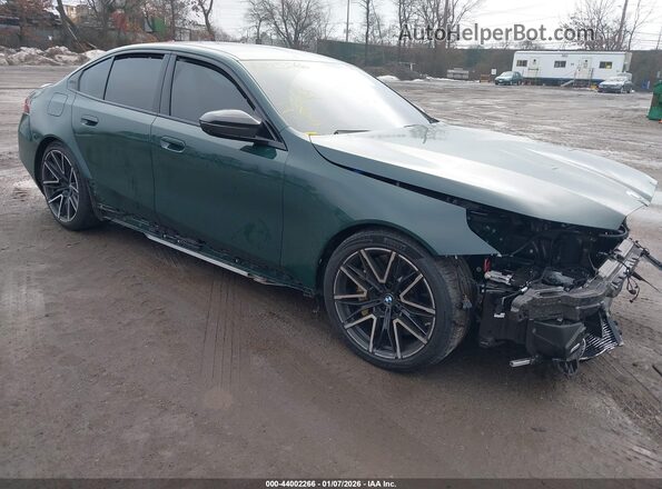 WBS83FK05TCW09929 2026 BMW M5 Green Przód prawy