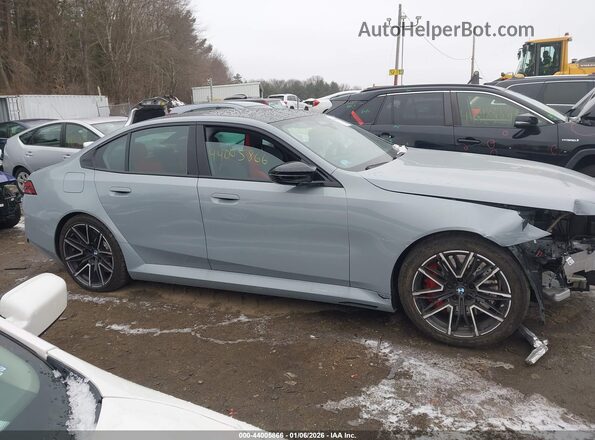 WBS83FK0XTCV28876 2026 BMW M5 Gray Vista interior trasera