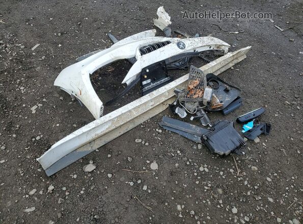 WBS8M9C51J5L00971 2018 BMW M3 White Вид підкапотного простору