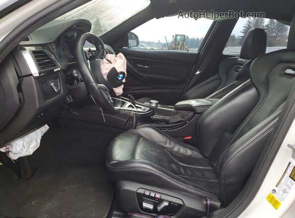 WBS8M9C51J5L00971 2018 BMW M3 White Вид салону спереду