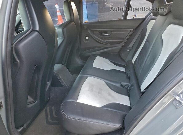 WBS8M9C52J5K99684 2018 BMW M3 Gray Vista de los asientos traseros