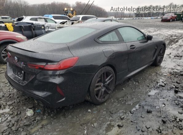 WBSAE0C02PCL26790 2023 BMW M8 Black Tył prawy
