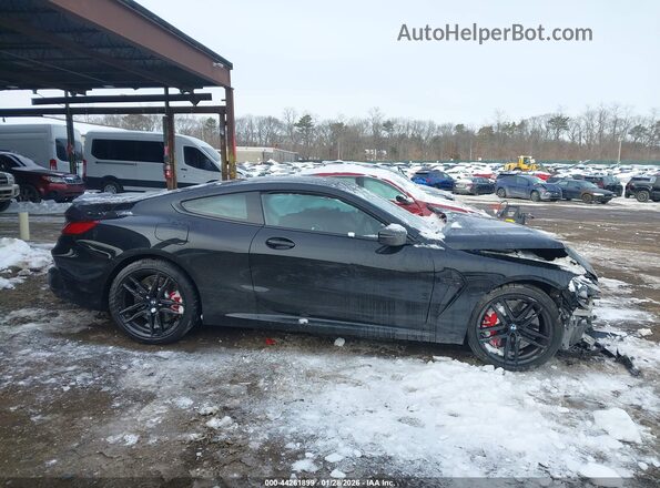WBSAE0C06SCV42859 2025 BMW M8 Черный Вид задней части салона