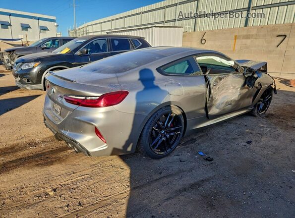 WBSAE0C08NCJ27773 2022 BMW M8 Серый Задняя правая четверть