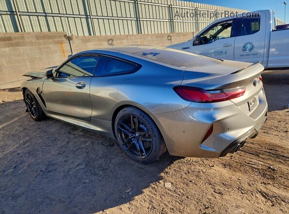 WBSAE0C08NCJ27773 2022 BMW M8 Серый Задняя левая четверть
