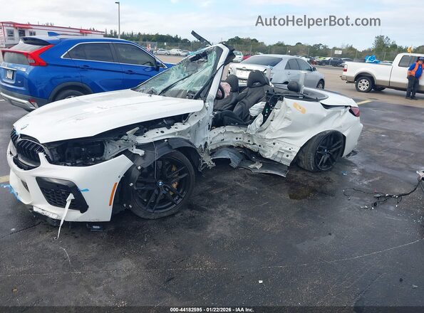 WBSDZ0C05RCP18148 2024 BMW M8 Белый Передняя левая четверть