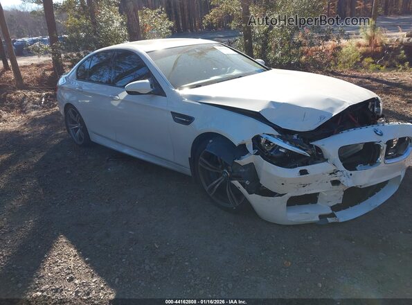 WBSFV9C52GD595775 2016 BMW M5 White Przód prawy