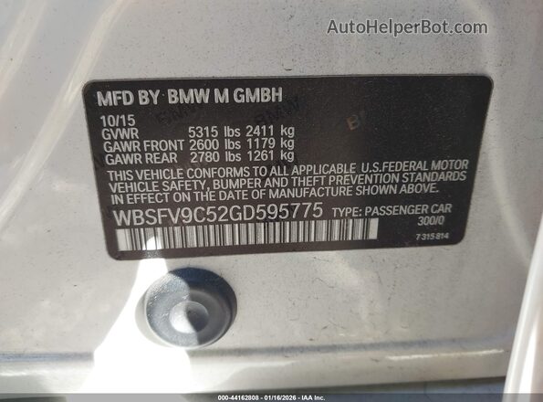 WBSFV9C52GD595775 2016 BMW M5 White Widok komory silnika