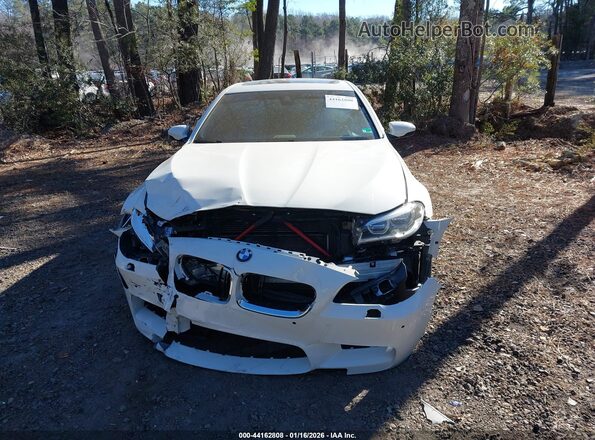 WBSFV9C52GD595775 2016 BMW M5 White Widok zestawu wskaźników
