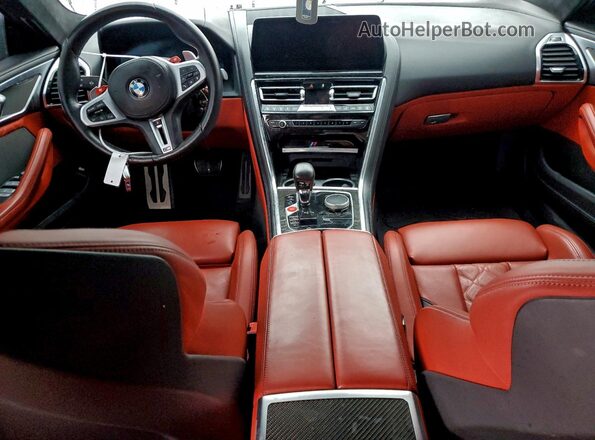 WBSGV0C00RCP31091 2024 BMW M8 Черный Вид панели приборов